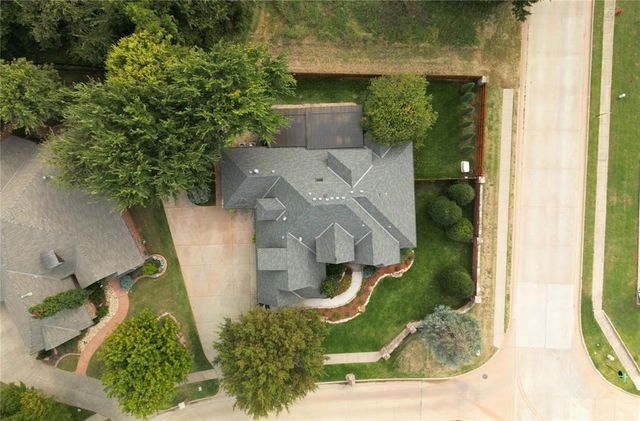 919 Stone Creek Boulevard, Yukon, OK 73099