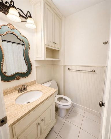 919 Stone Creek Boulevard, Yukon, OK 73099