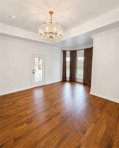 919 Stone Creek Boulevard, Yukon, OK 73099