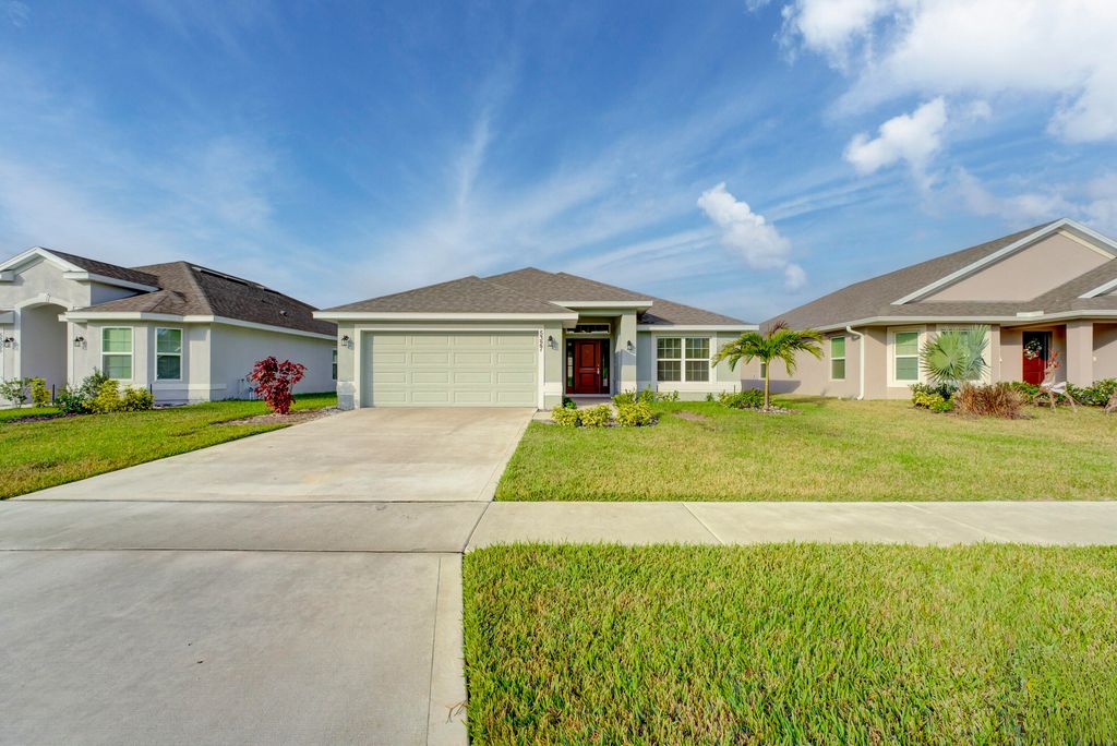 5327 Vespera Street, Fort Pierce, FL 34951