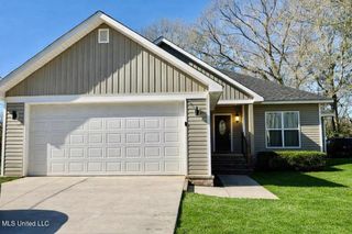 102 Smith Street, Petal, MS 39465