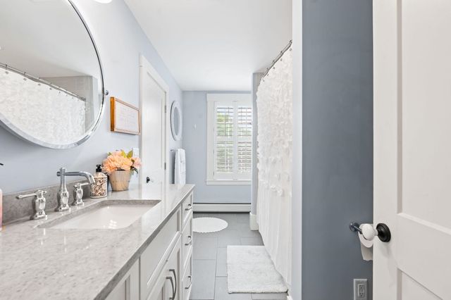 64 School Street, Concord, NH 03301