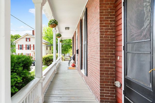 64 School Street, Concord, NH 03301