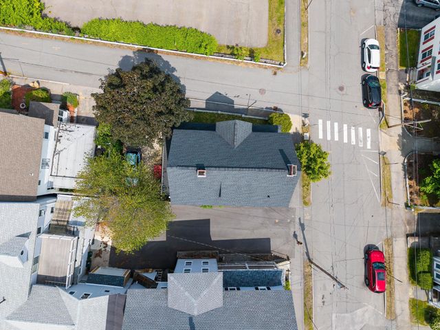 64 School Street, Concord, NH 03301