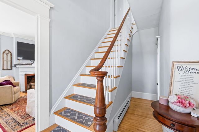 64 School Street, Concord, NH 03301