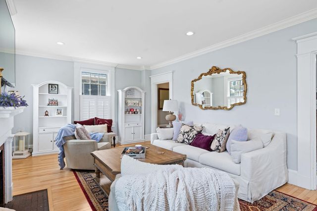 64 School Street, Concord, NH 03301