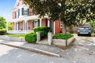 64 School Street, Concord, NH 03301