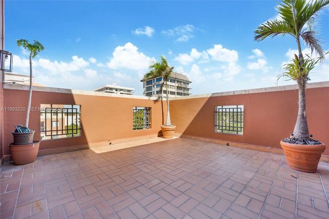 671 Biltmore Way PH, Coral Gables, FL 33134