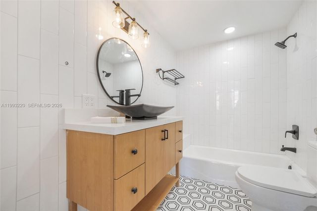 671 Biltmore Way PH, Coral Gables, FL 33134