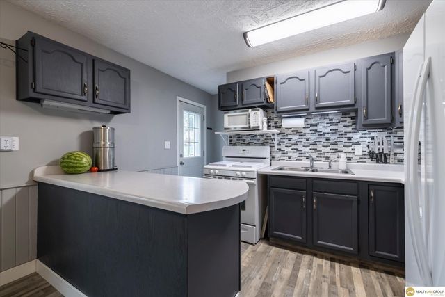 7709 S 42 Street, Bellevue, NE 68147
