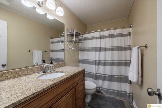 7709 S 42 Street, Bellevue, NE 68147