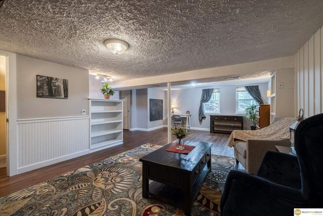 7709 S 42 Street, Bellevue, NE 68147