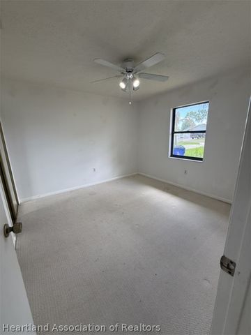 5433 Granada Boulevard, Sebring, FL 33872