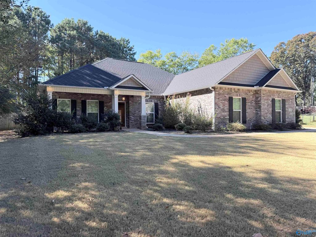 228 Steakley Road, New Market, AL 35761