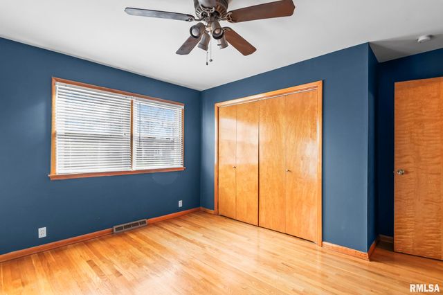 2229 FAIRWAY Drive, Springfield, IL 62704