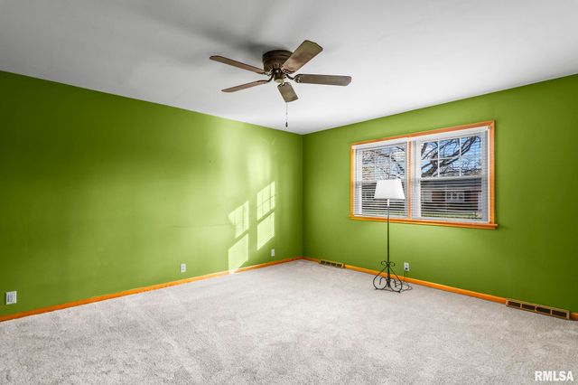 2229 FAIRWAY Drive, Springfield, IL 62704