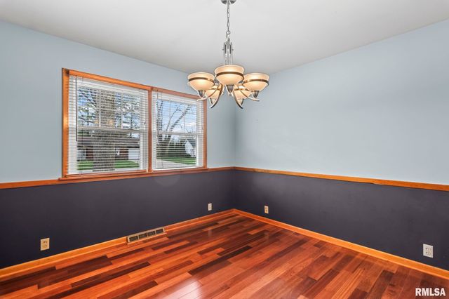 2229 FAIRWAY Drive, Springfield, IL 62704