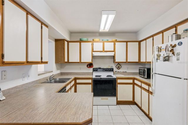 382 CLERMONT AVENUE, Lake Mary, FL 32746