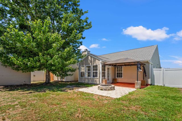 700 Alexis Dr., Longs, SC 29568