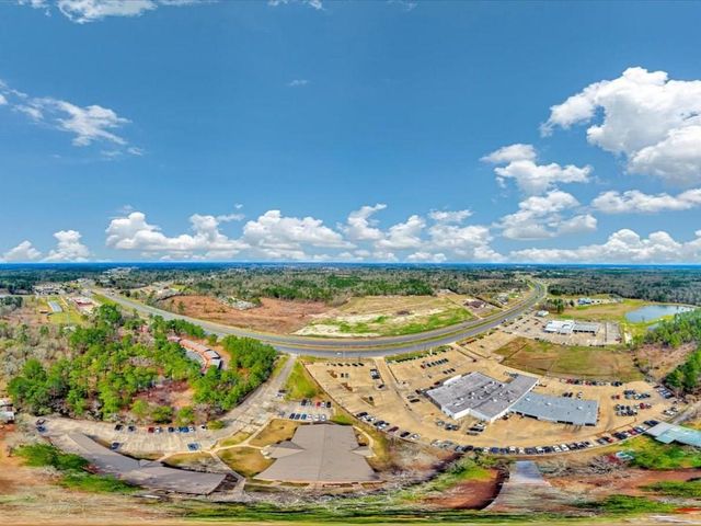 1702 S Medford Drive, Lufkin, TX 75901