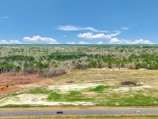 1702 S Medford Drive, Lufkin, TX 75901