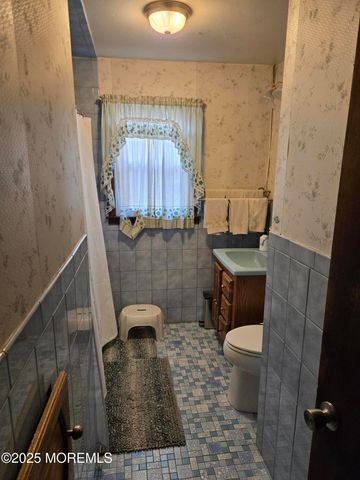 731 Bay Avenue, Toms River, NJ 08753