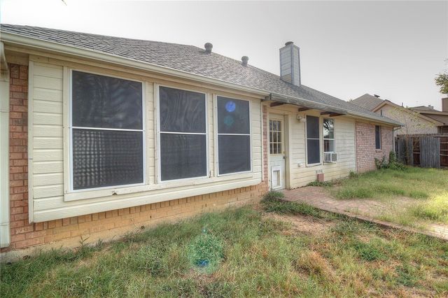 7409 Glen Drive, Watauga, TX 76148