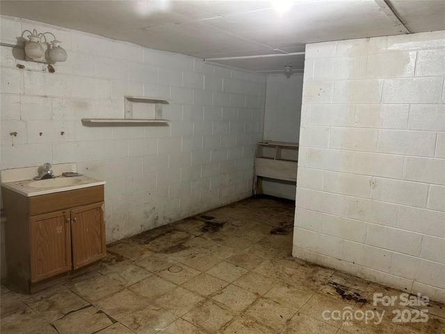 4268 Wilkesboro Highway, Statesville, NC 28625