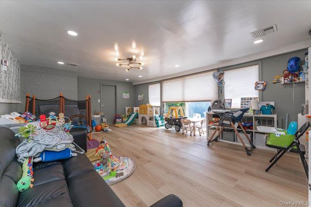 821 Napoleon Street, Woodmere, NY 11598
