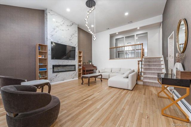 821 Napoleon Street, Woodmere, NY 11598