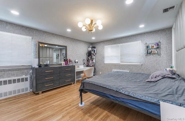 821 Napoleon Street, Woodmere, NY 11598