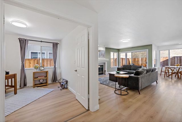 4054 Folsom Drive, Antioch, CA 94531