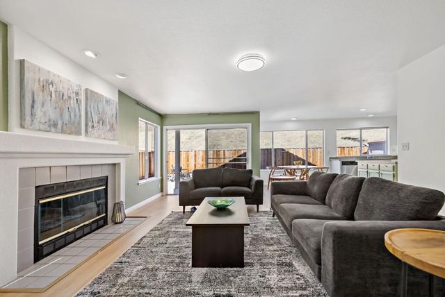4054 Folsom Drive, Antioch, CA 94531