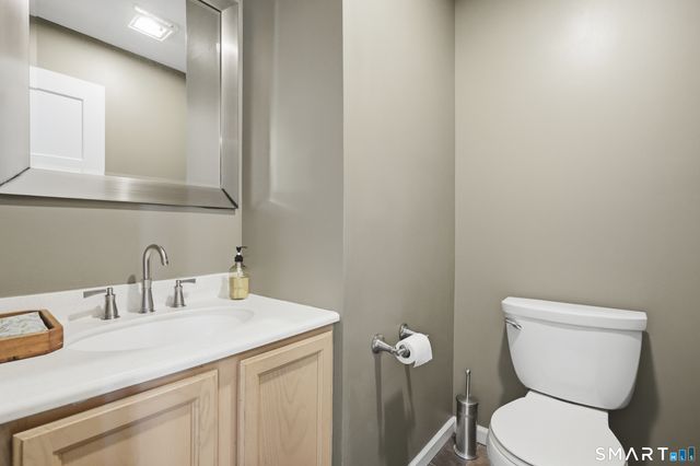 71 Elizabeth Avenue, Stamford, CT 06907