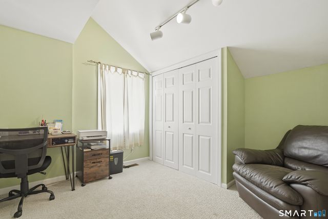 71 Elizabeth Avenue, Stamford, CT 06907