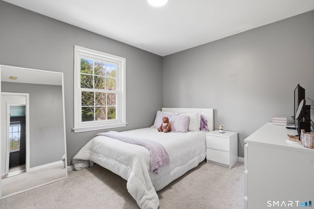 71 Elizabeth Avenue, Stamford, CT 06907