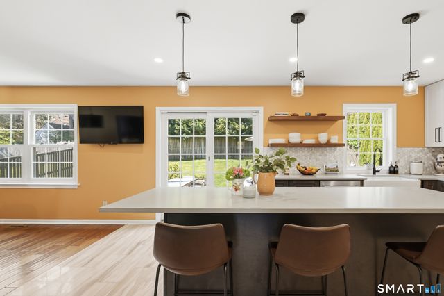 71 Elizabeth Avenue, Stamford, CT 06907