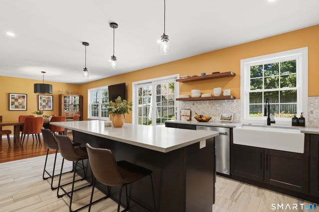 71 Elizabeth Avenue, Stamford, CT 06907