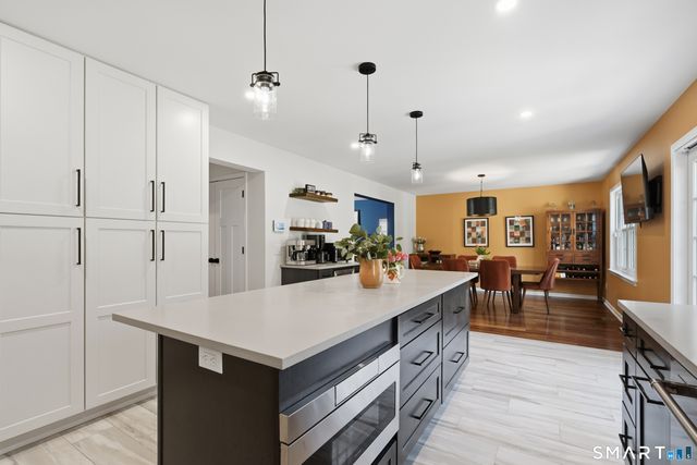 71 Elizabeth Avenue, Stamford, CT 06907