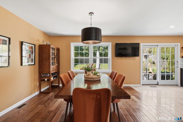 71 Elizabeth Avenue, Stamford, CT 06907