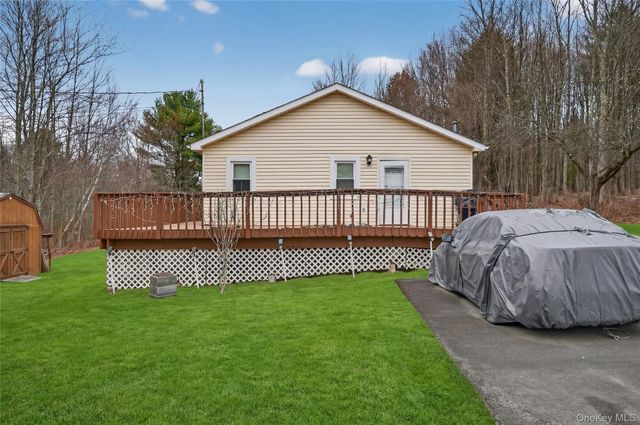 28 Divine Corners Road, Loch Sheldrake, NY 12759