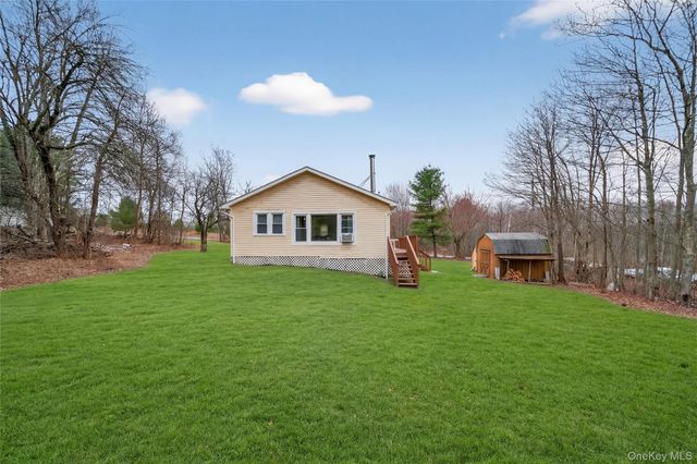 28 Divine Corners Road, Loch Sheldrake, NY 12759