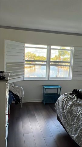 230 N Federal Hwy 305, Deerfield Beach, FL 33441