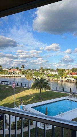 230 N Federal Hwy 305, Deerfield Beach, FL 33441