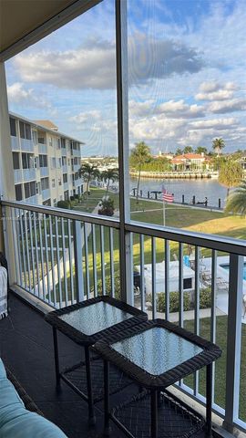 230 N Federal Hwy 305, Deerfield Beach, FL 33441