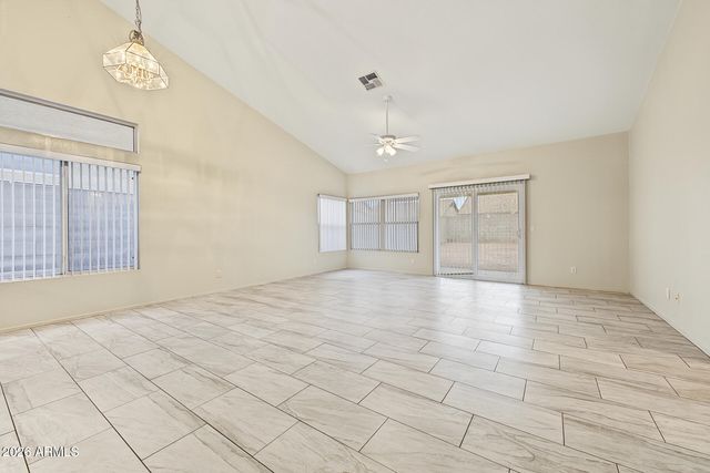 7529 W SUNNYSIDE Drive, Peoria, AZ 85345