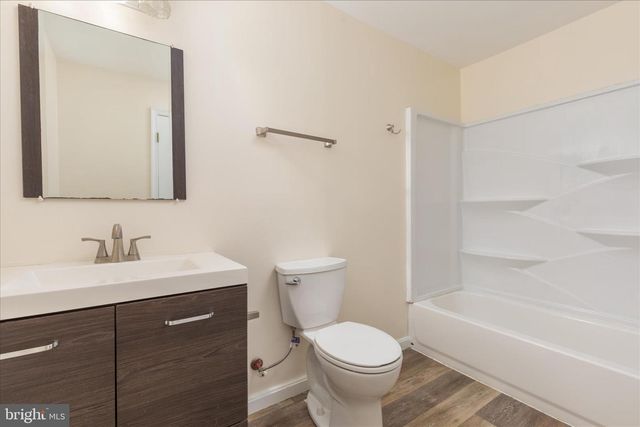329 WISE AVE, Strasburg, VA 22657