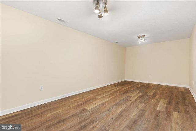 329 WISE AVE, Strasburg, VA 22657