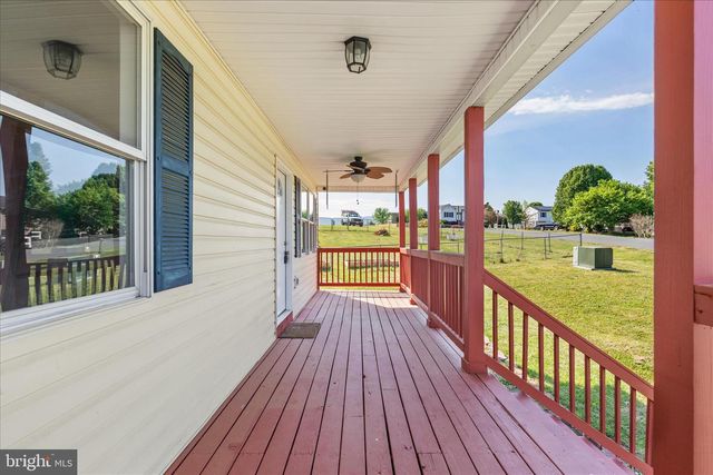 329 WISE AVE, Strasburg, VA 22657