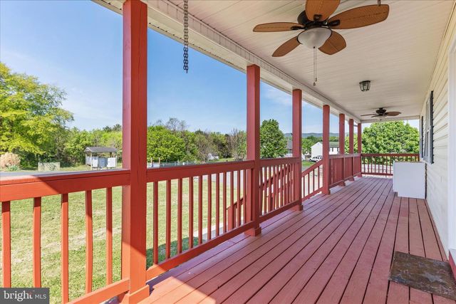 329 WISE AVE, Strasburg, VA 22657